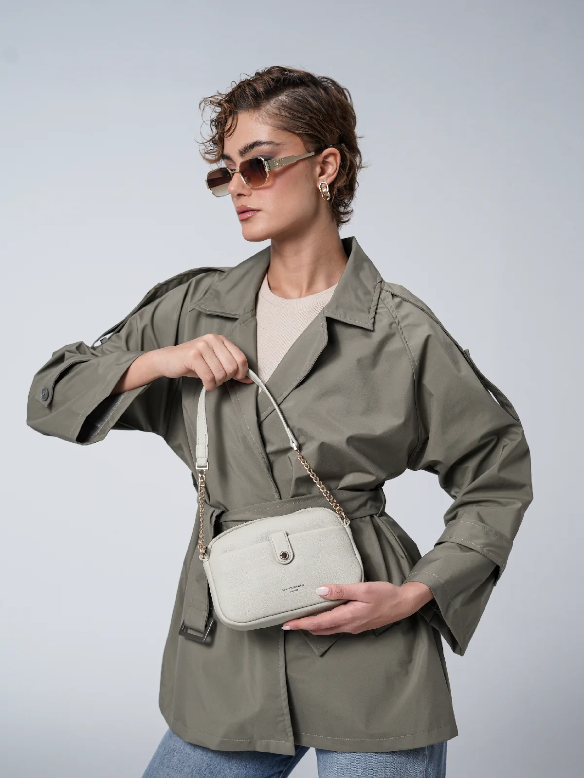 کیف دوشی زنانه دیوید جونز مدل CM7320 (4) کیف دوشی زنانه دیوید جونز مدل CM7320